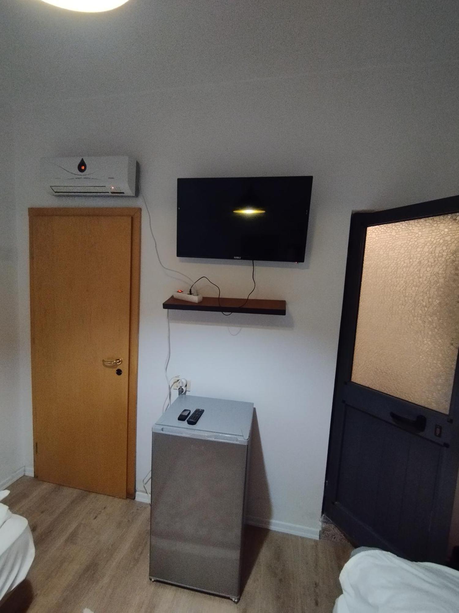 2 Single Bedroom Tirana Eksteriør billede