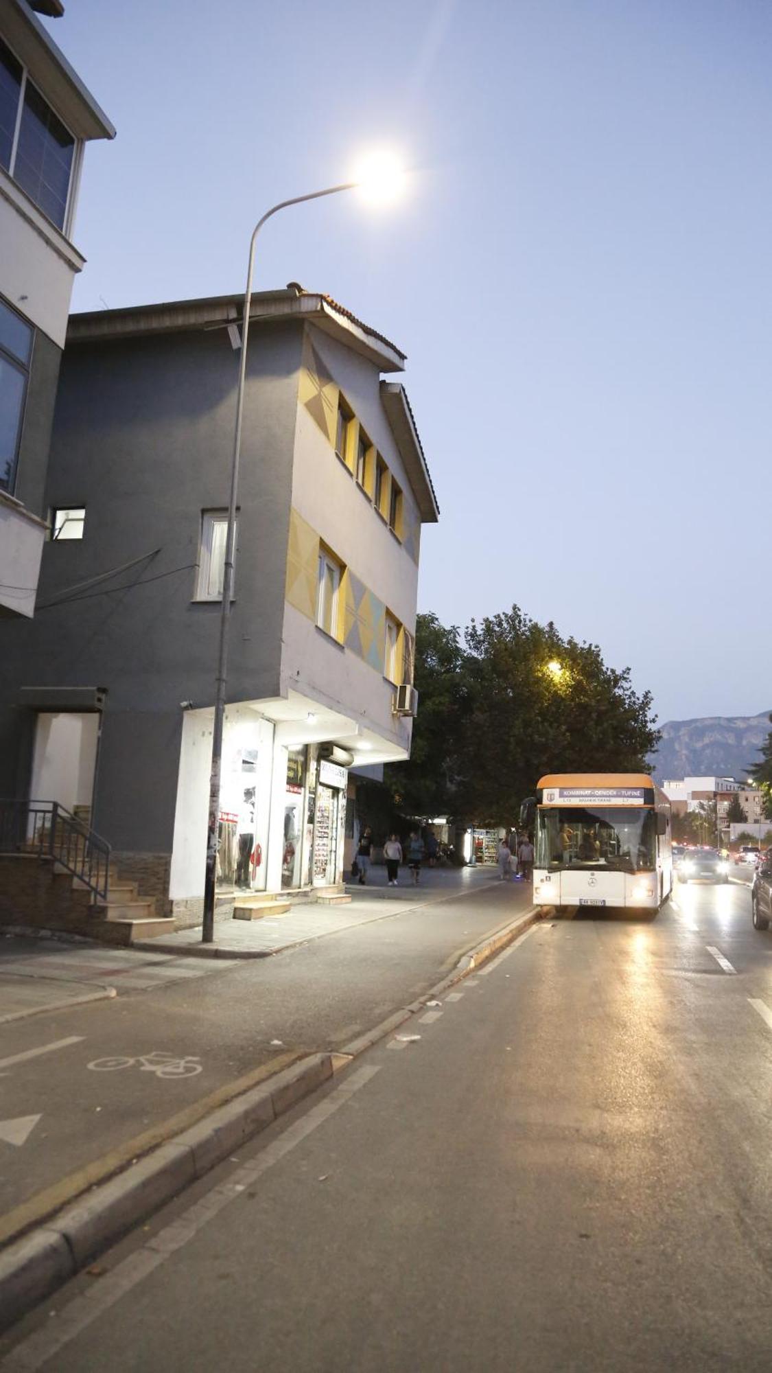 2 Single Bedroom Tirana Eksteriør billede